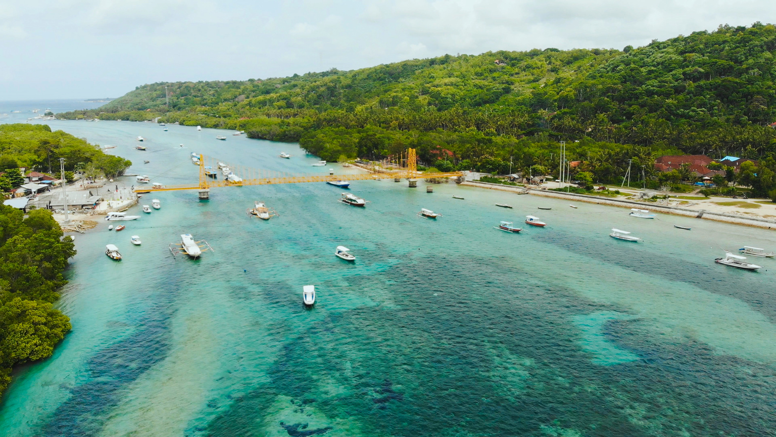 The coast of the village of Lembongan on the island of Nusa Lembongan. Indonesia