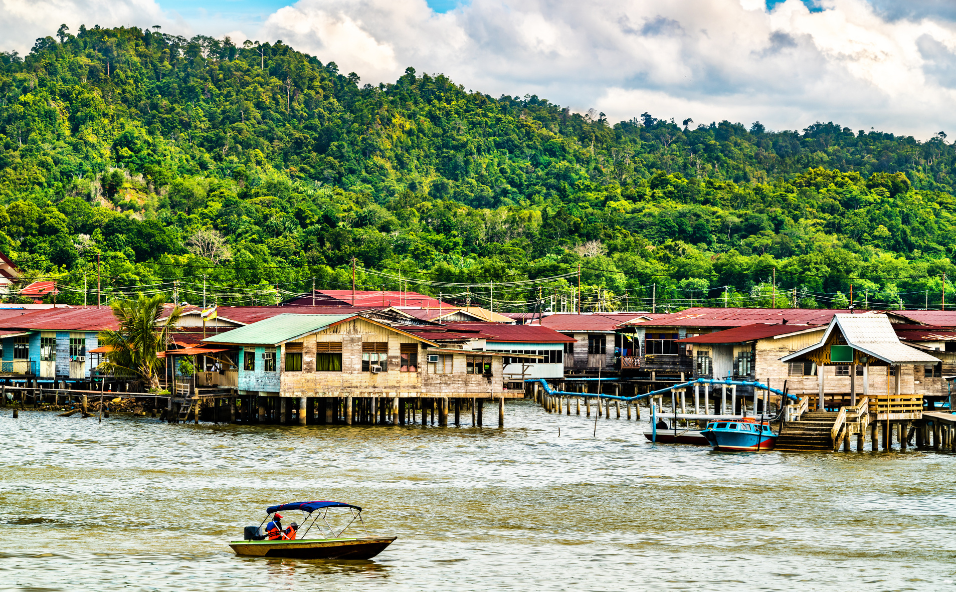 Traditional Stilt Village Kampong Ayer on the Brunei River in Bandar Seri Begawan