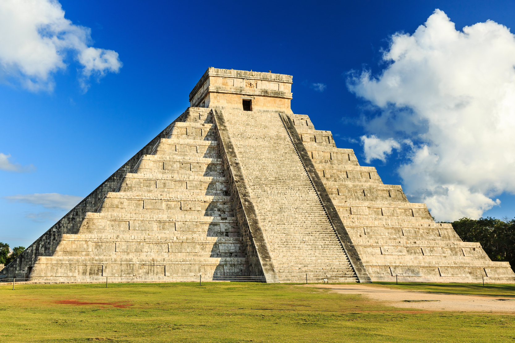 Chichen-Itza (Chichen Itza), Mexico