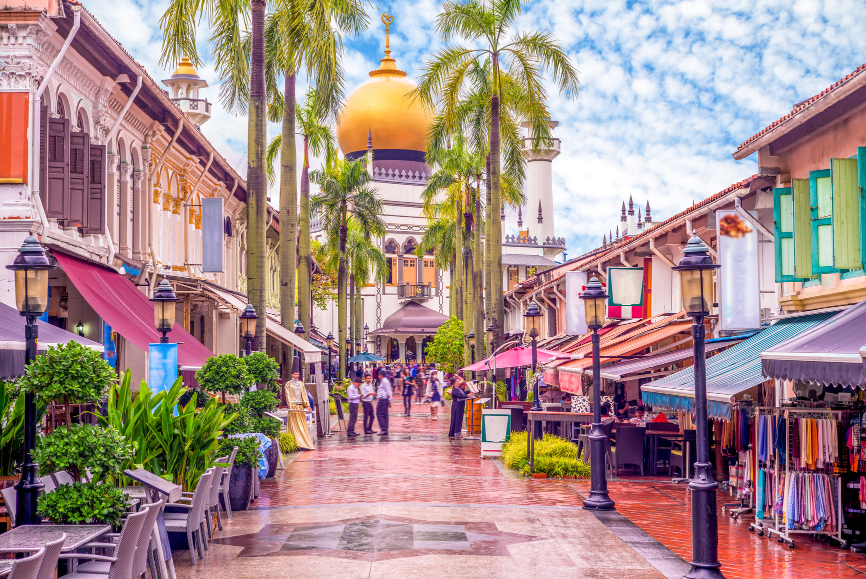 Street View of Singapore with Masjid Sultan